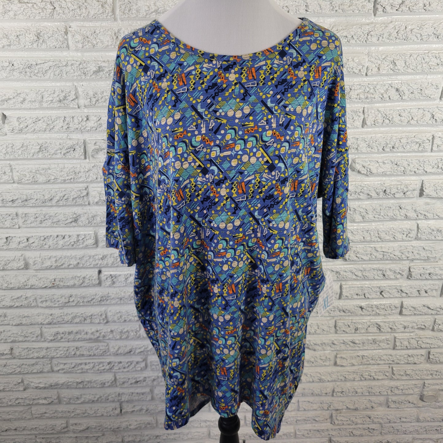LuLaRoe Irma Women XL Tunic Blue Geometric Asymmetric High Low Blouse GEO80E