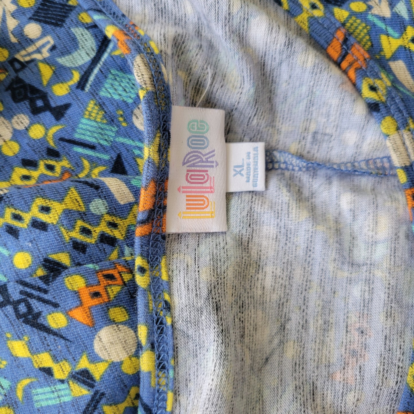 LuLaRoe Irma Women XL Tunic Blue Geometric Asymmetric High Low Blouse GEO80E