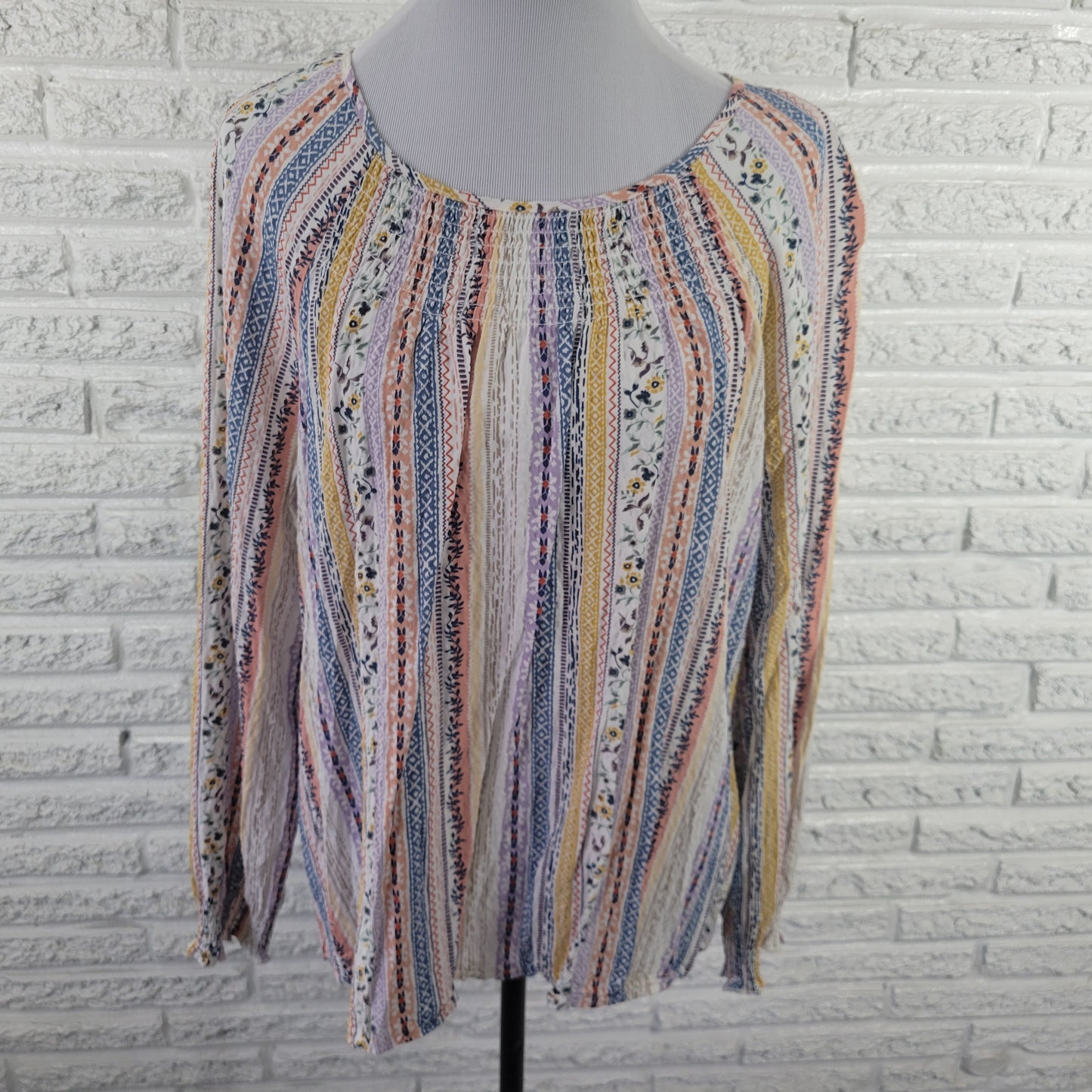 Christopher & Banks Women's Top XL Pastel Geometric Long Sleeve GEO55E