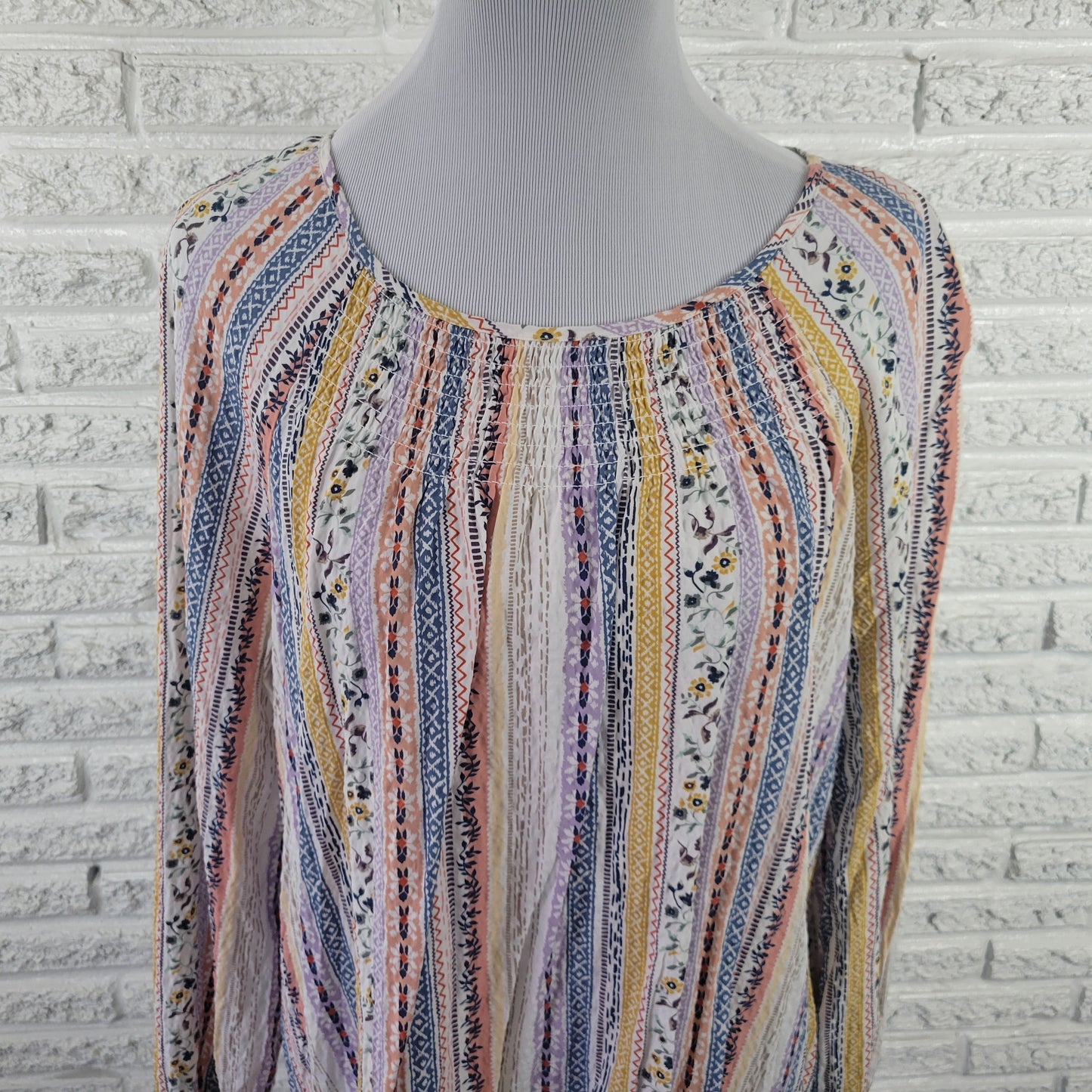 Christopher & Banks Women's Top XL Pastel Geometric Long Sleeve GEO55E