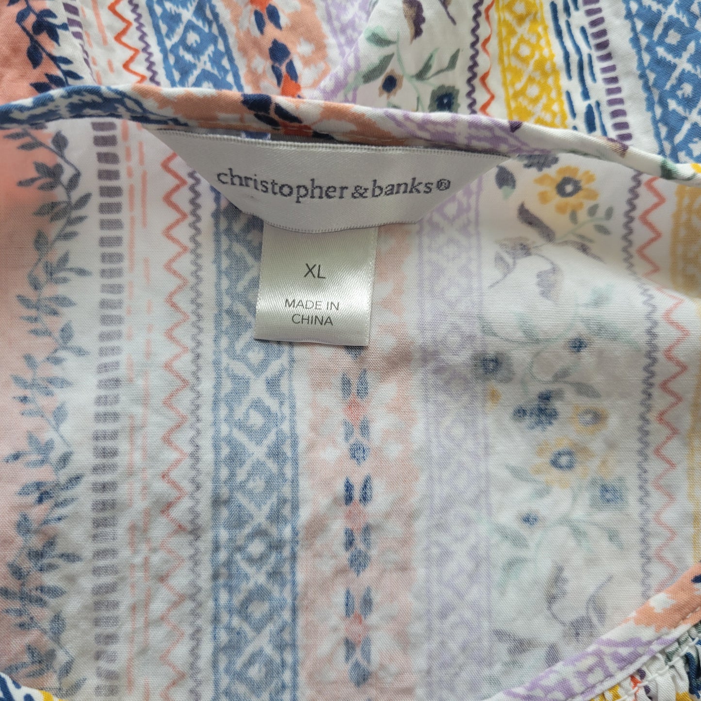 Christopher & Banks Women's Top XL Pastel Geometric Long Sleeve GEO55E