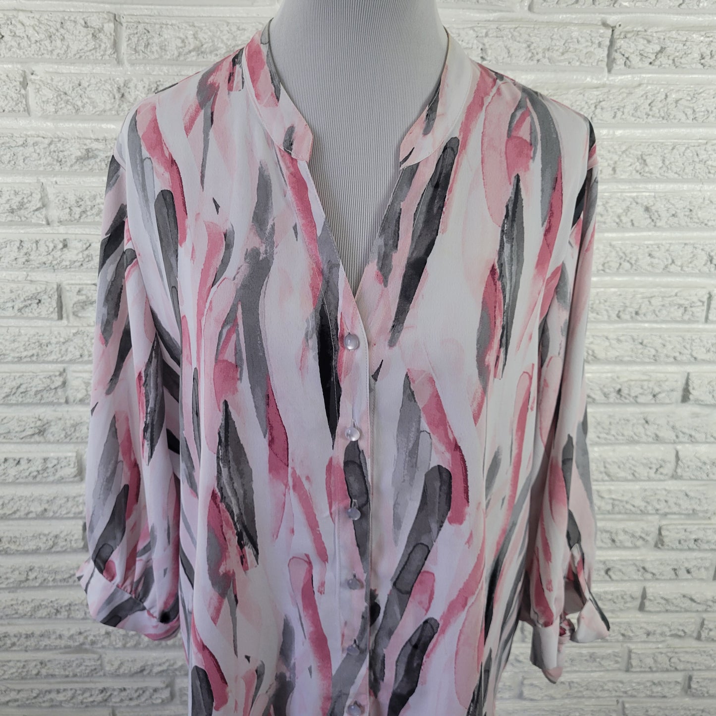 Allison Daley Women's Top 1X Pink Gray Watercolor 3/4 Sleeve V-Neck WAT96E
