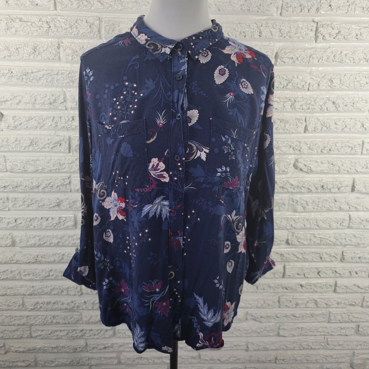 Liz Claiborne Women XL Top Blue Floral Rayon Roll Tab Long Sleeve FLO24E