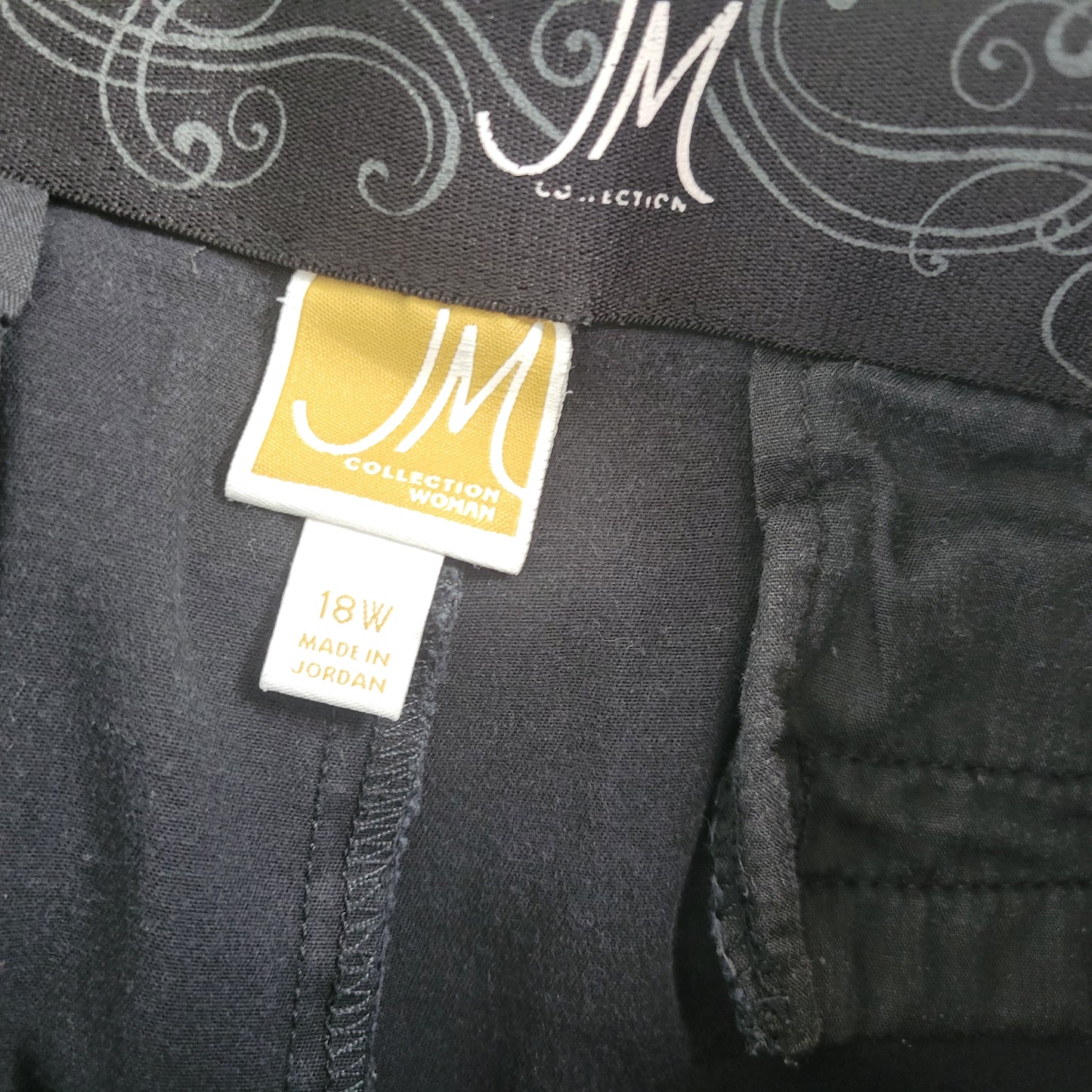 JM Collection Women's Shorts 18W Black Denim Bermuda Elastic Waist SHO9E