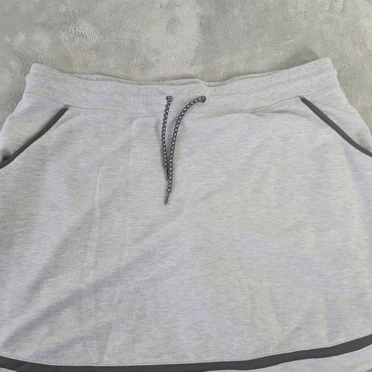 St. John's Bay Skort Womens XL Gray Stretch Elastic Drawstring Pockets GRA98E