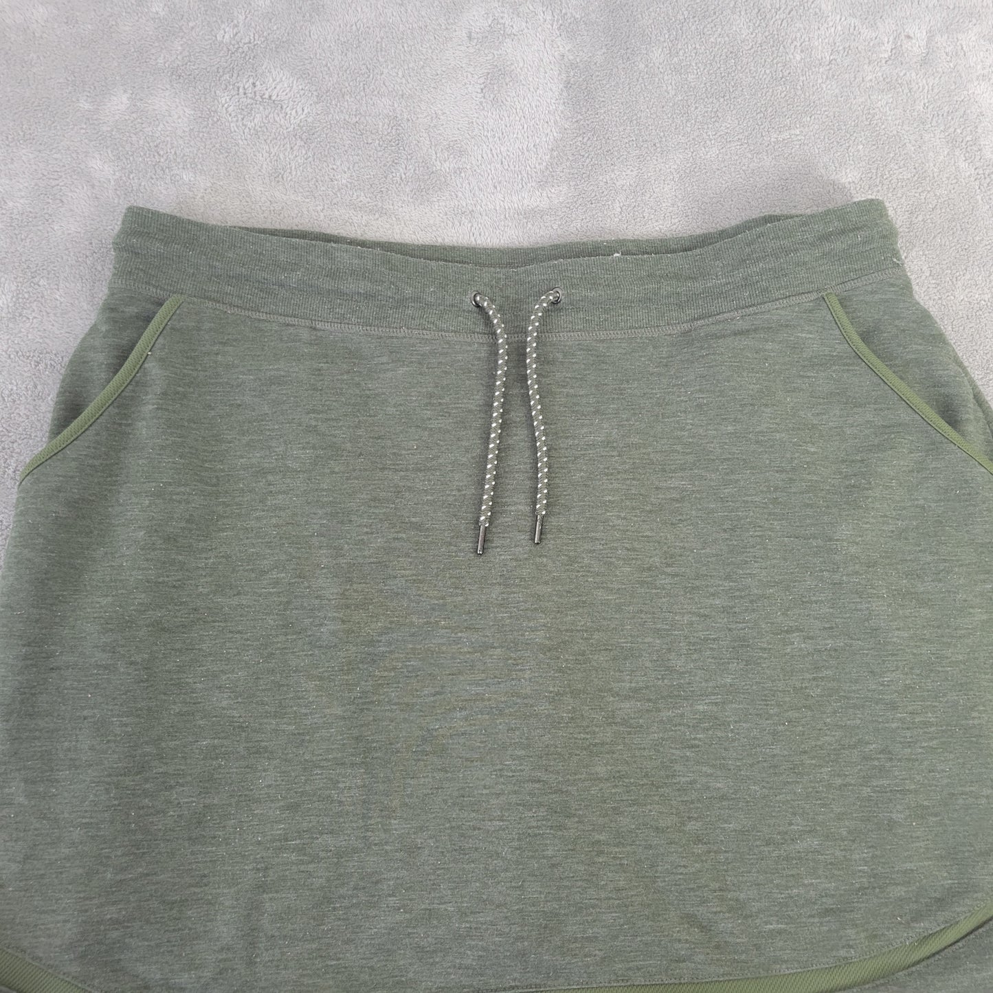 St. John's Bay Skort Womens XL Green Stretch Elastic Drawstring Pockets GRE47E