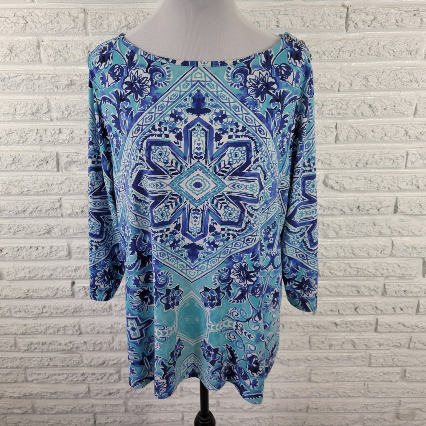 Charter Club XL Blue White Geometric Top 3/4 Sleeve Deco Buttons GEO178E