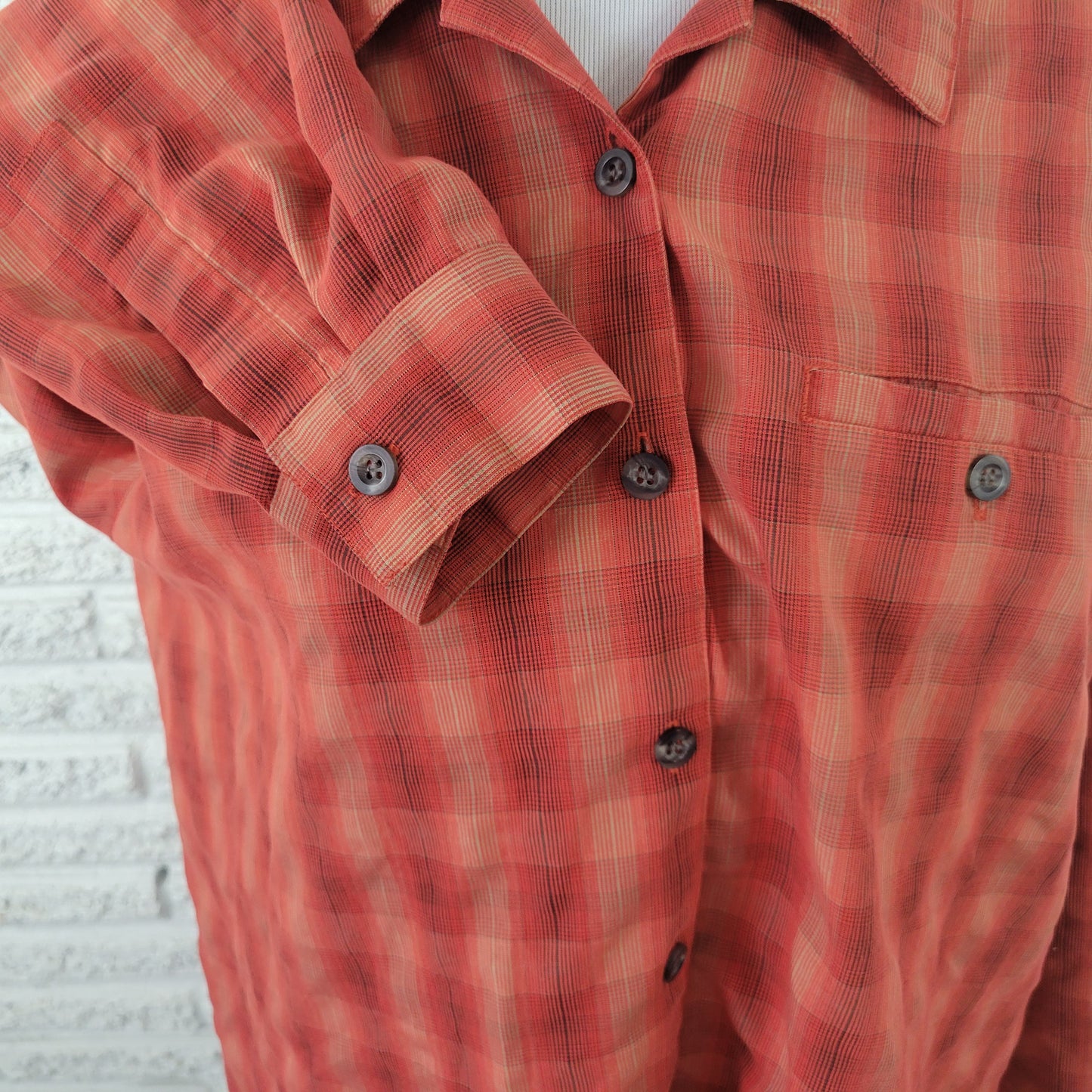 Liz Claiborne Villager XL Red Tan Plaid Button Up Shirt Womens Roll Tab PLA51E