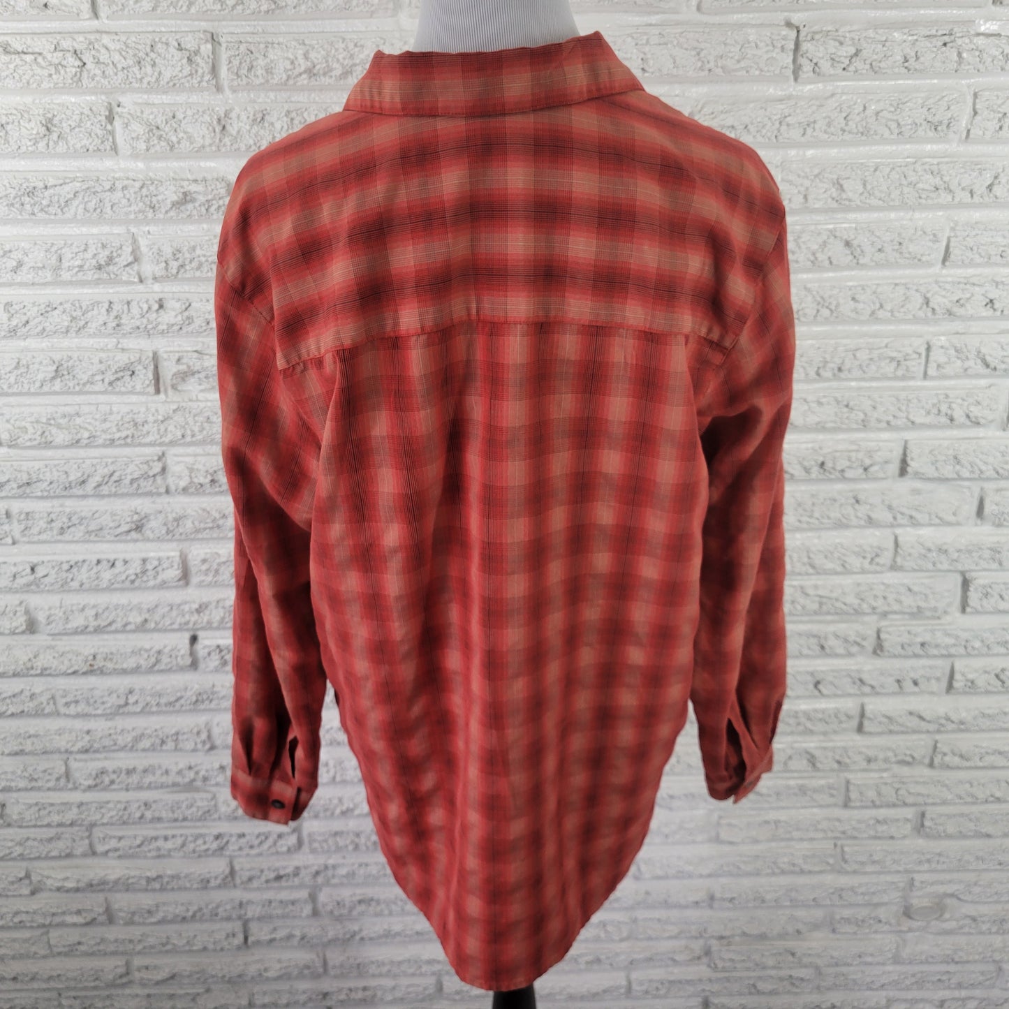 Liz Claiborne Villager XL Red Tan Plaid Button Up Shirt Womens Roll Tab PLA51E
