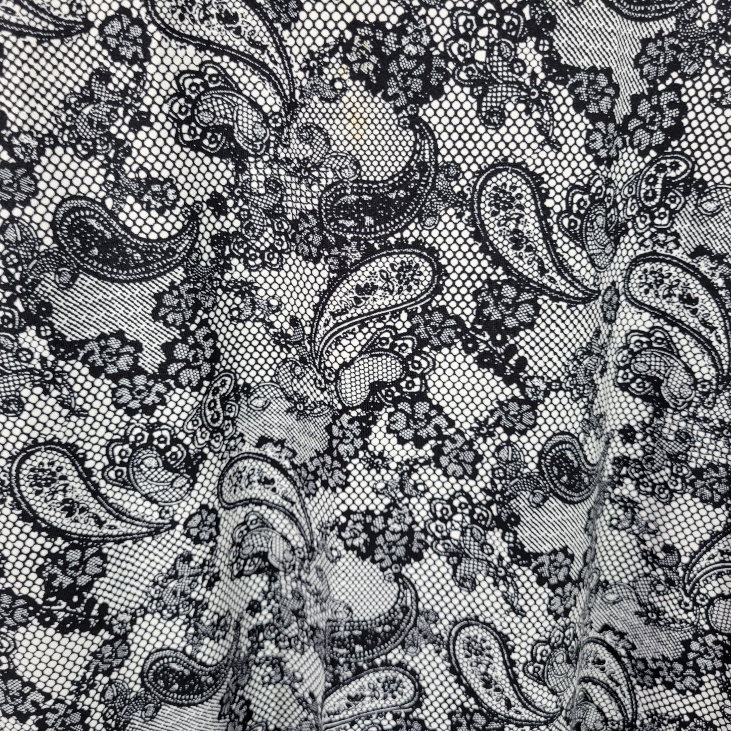 Maggie Barnes Women's Plus Camisole 1X Black Paisley Tank Top Straps PAI52E
