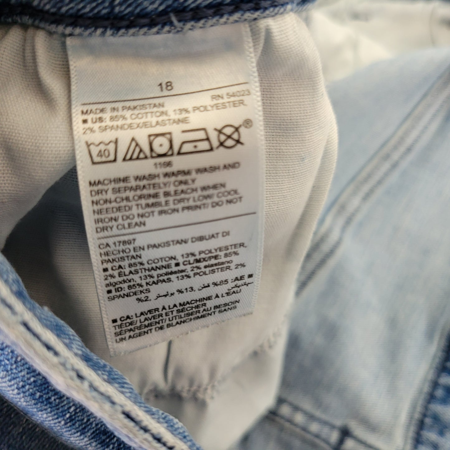Old Navy Rockstar Women's Jeans Size 18 Blue Super Skinny Distressed SKI12E