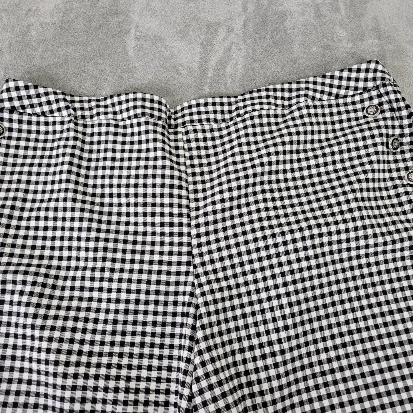 Cato Est 1946 Women's Gingham Shorts Size 28W Black White Check Pull On PLA54E