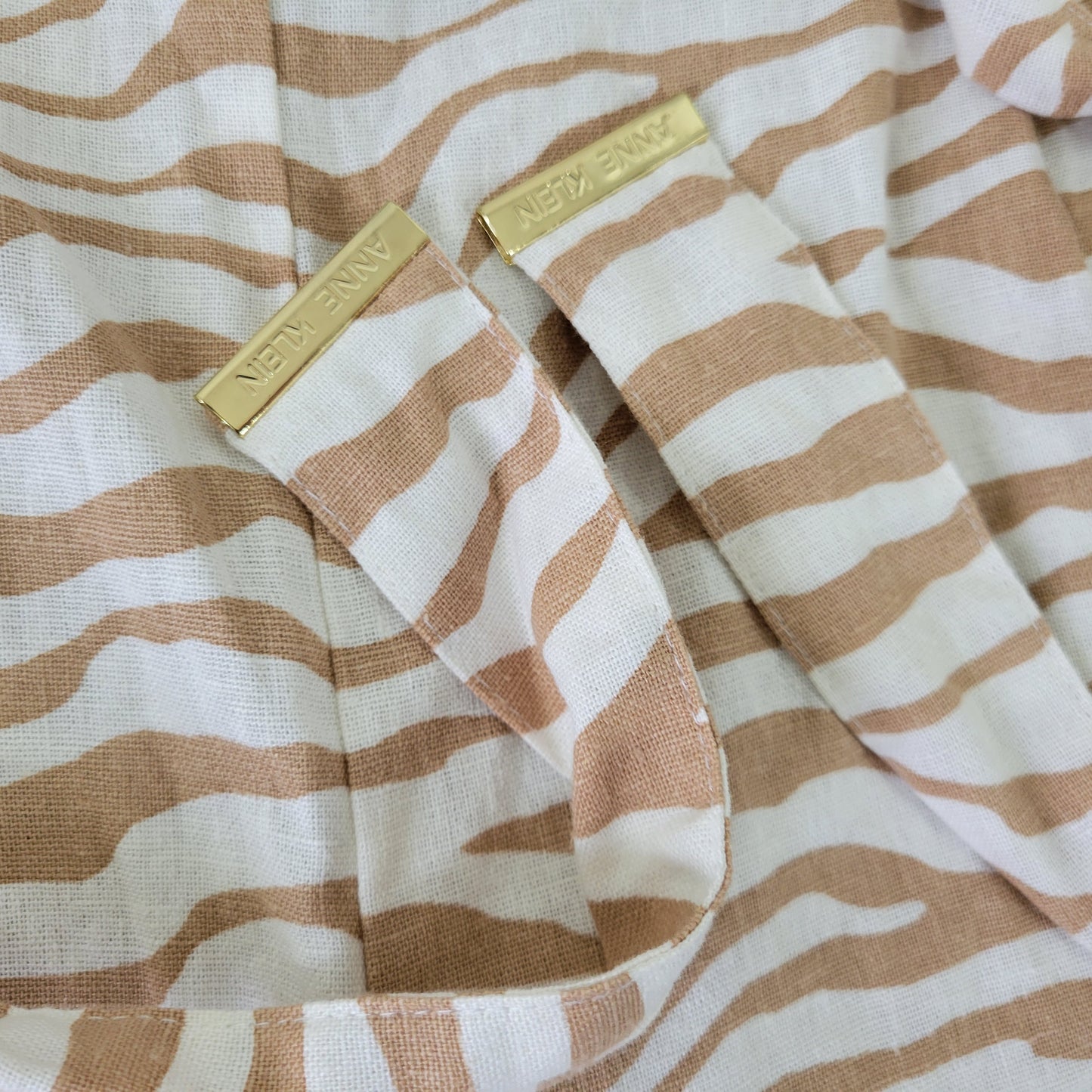 Anne Klein Women's XL Shorts Animal Print Tan White Belted Linen Viscose ANI49E