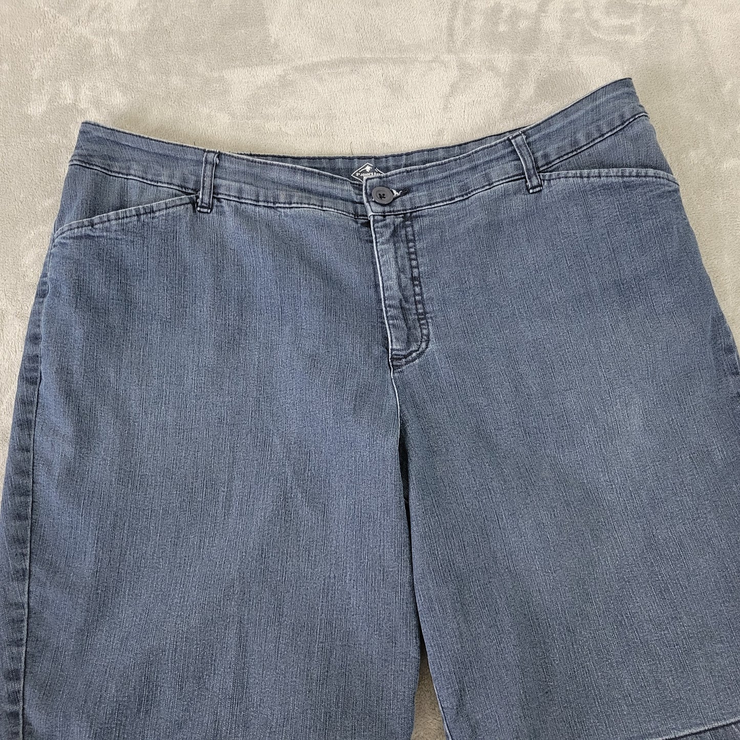St. John's Bay Women's Size 18W Denim Bermuda Shorts Dark Blue Stretch SHO11E