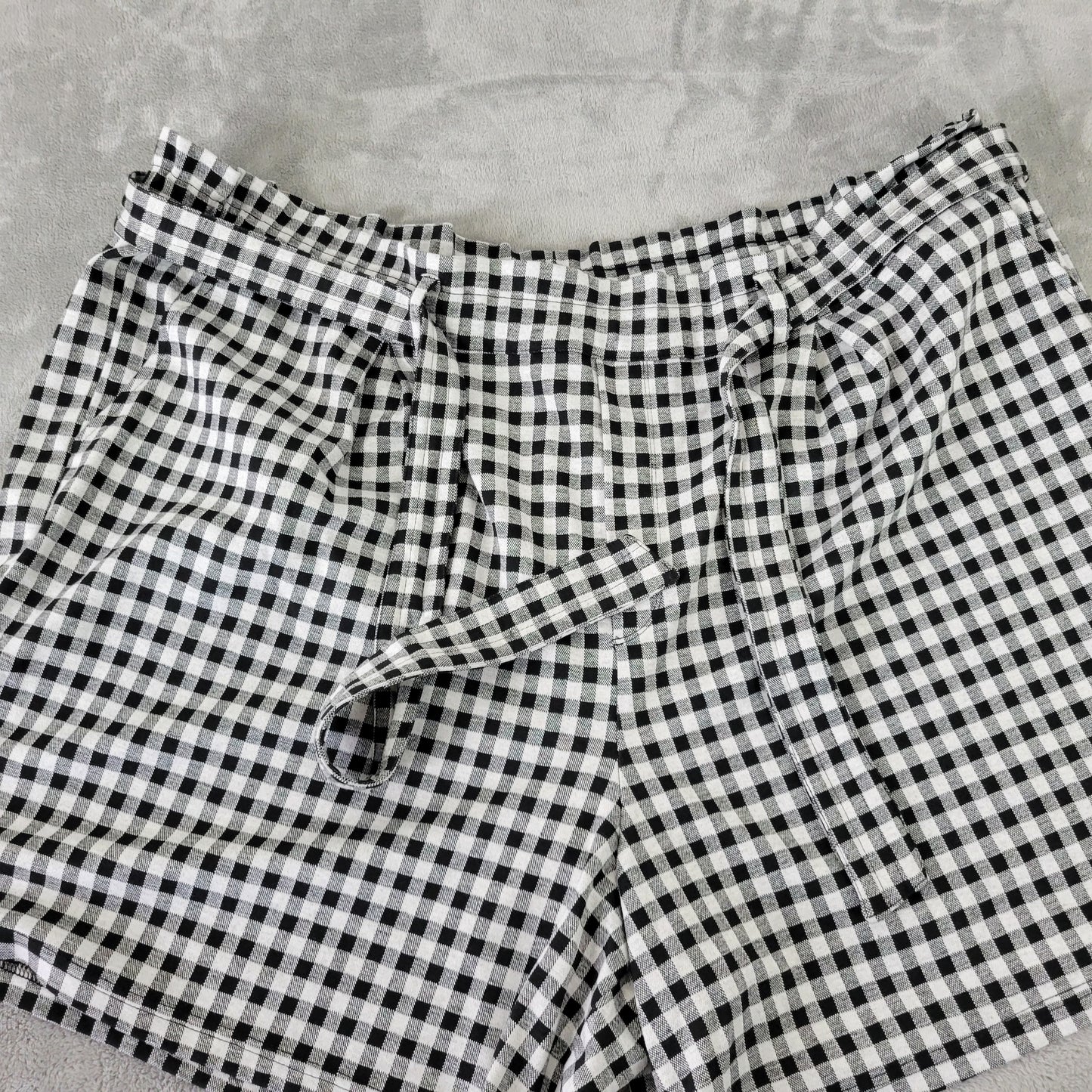 Cato Est 1946 Women's Gingham Shorts 26W 28W Black White Check Belted PLA5E
