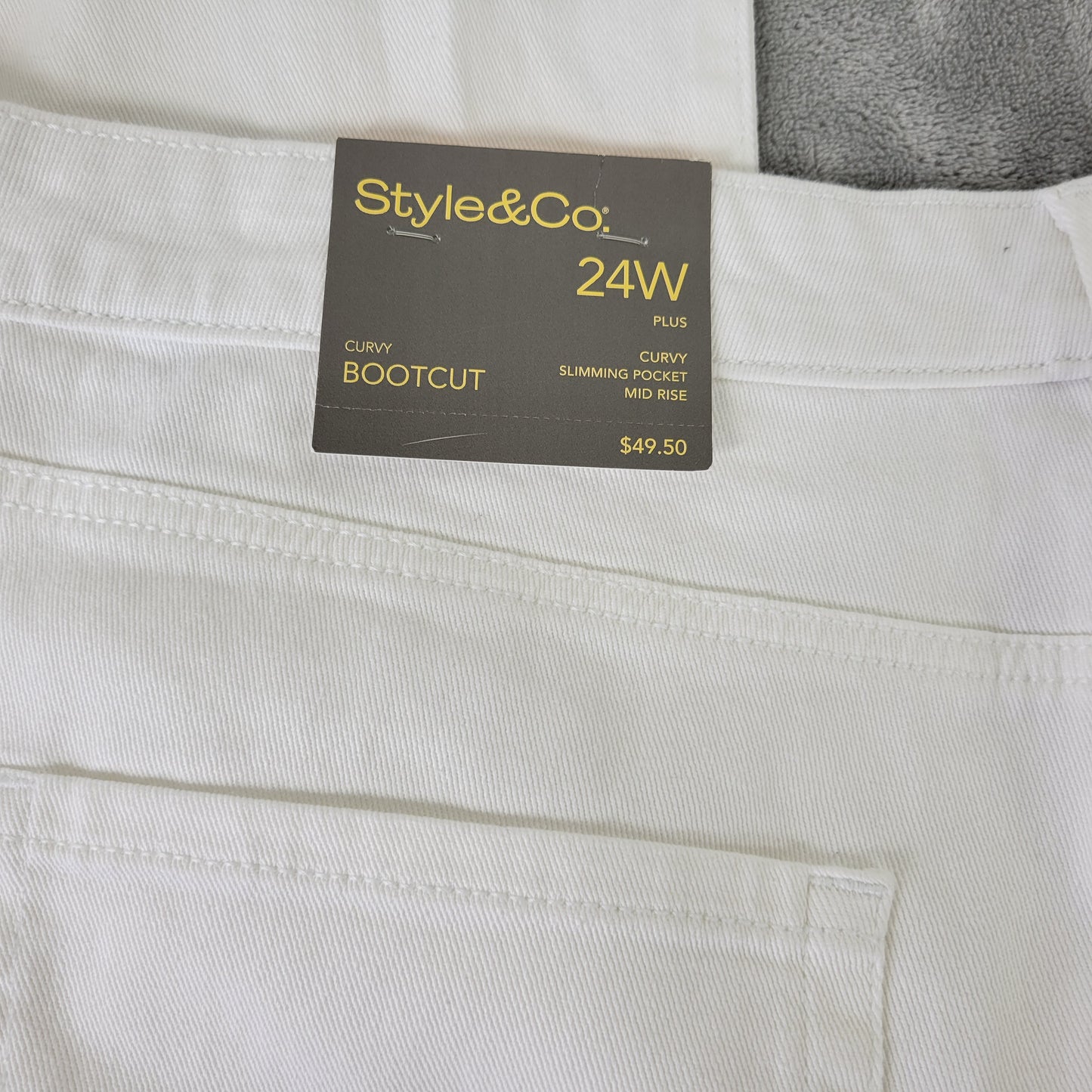 Style & Co Women's 24W White Bootcut Jeans Mid Rise Slimming Pockets Plus BOO7E