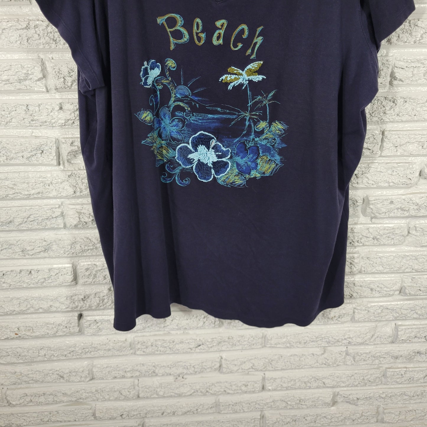 Avenue 30/32 Blue V-Neck Tee 100% Cotton Embroidered Short Sleeve Beach BLU154E