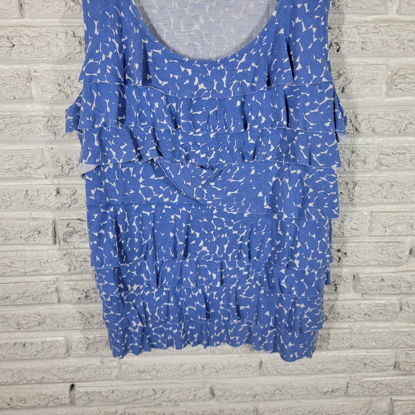 Liz Claiborne 2X Blue White Floral Tiered Tank Top Ruffle Sleeveless FLO207E