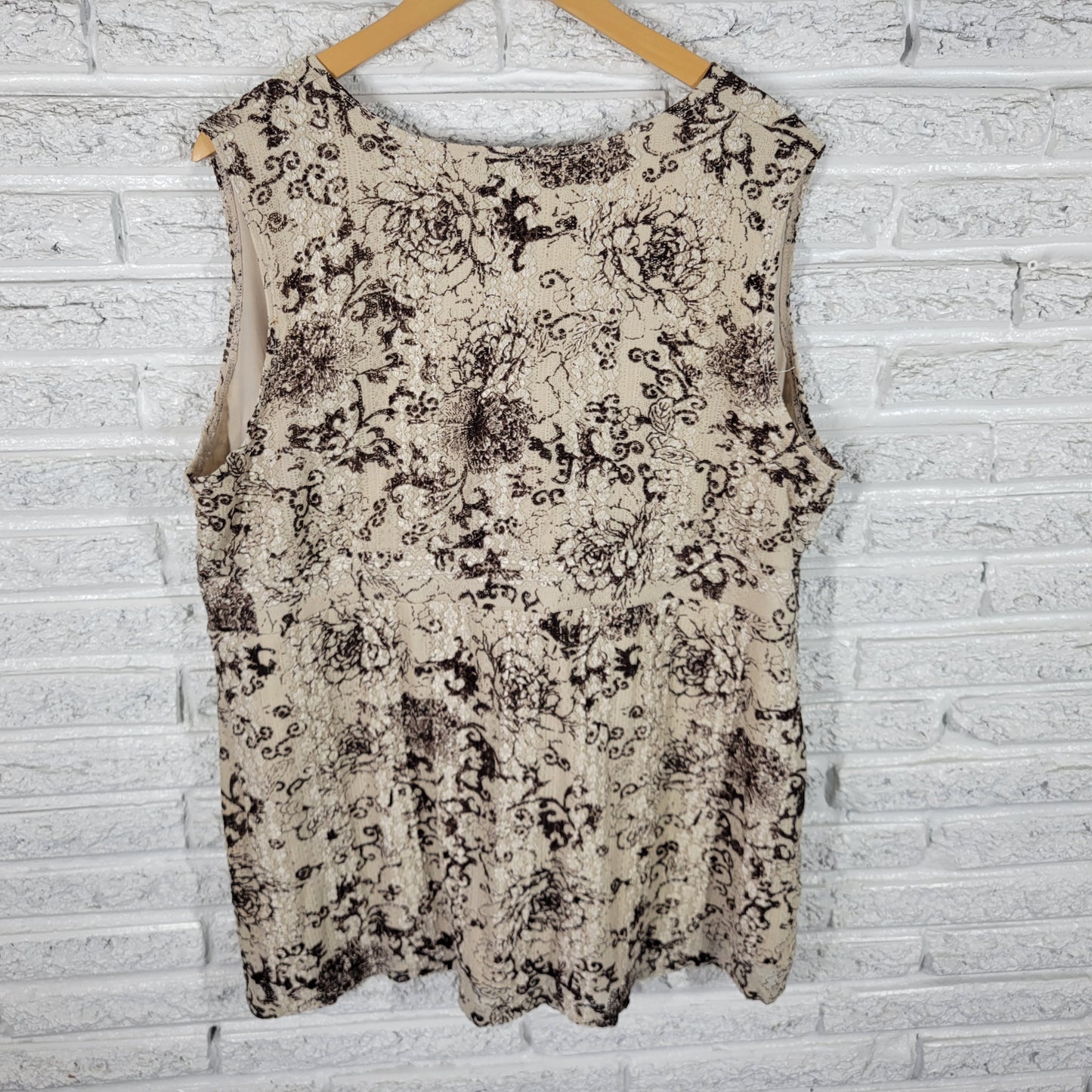 Lane Bryant 22/24 Beige Brown Floral Embroidered Mesh Tank Top V-Neck FLO150E