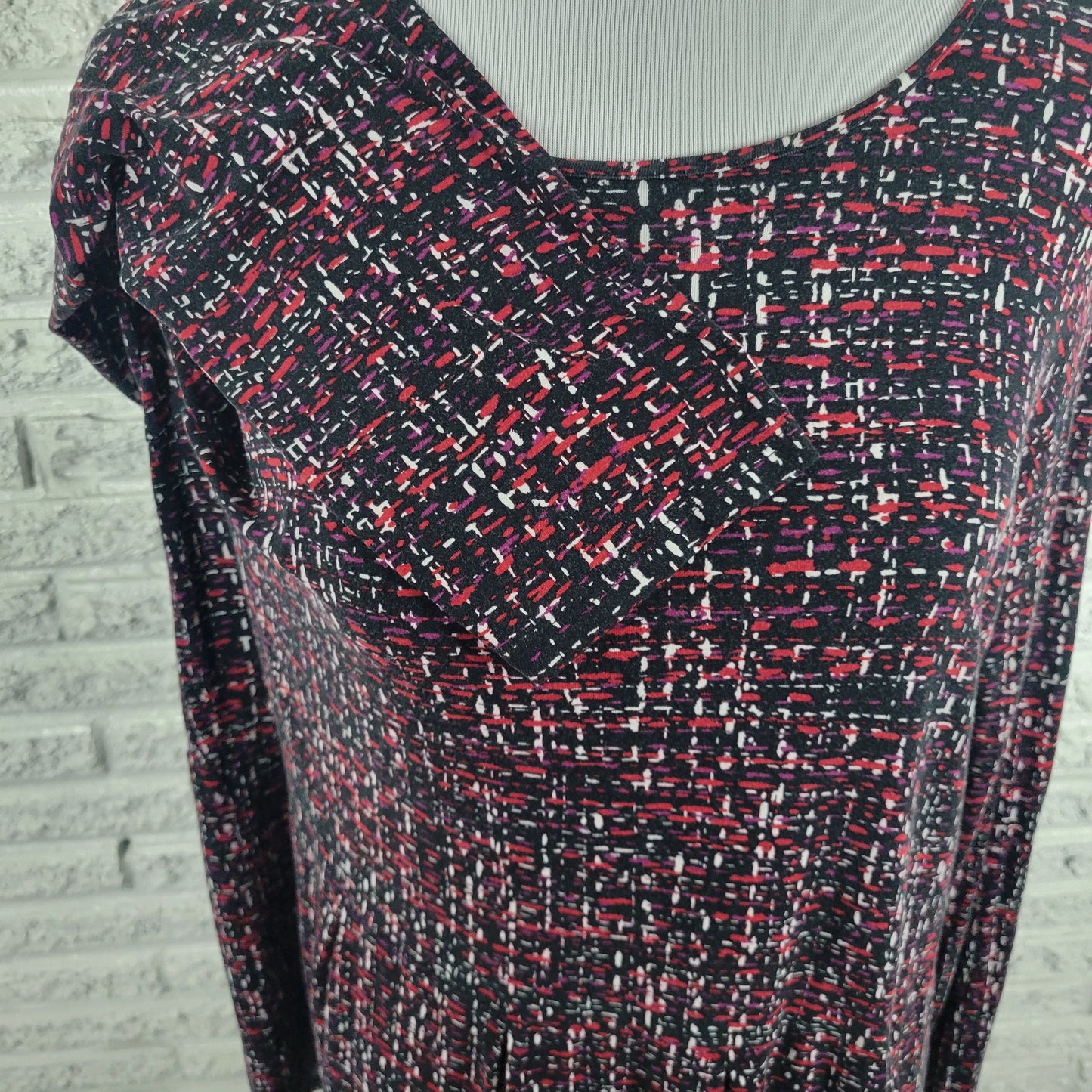 J. Jill XL Top Black Red Geometric Long Sleeve Crew Neck Stretch Rayon GEO242XE