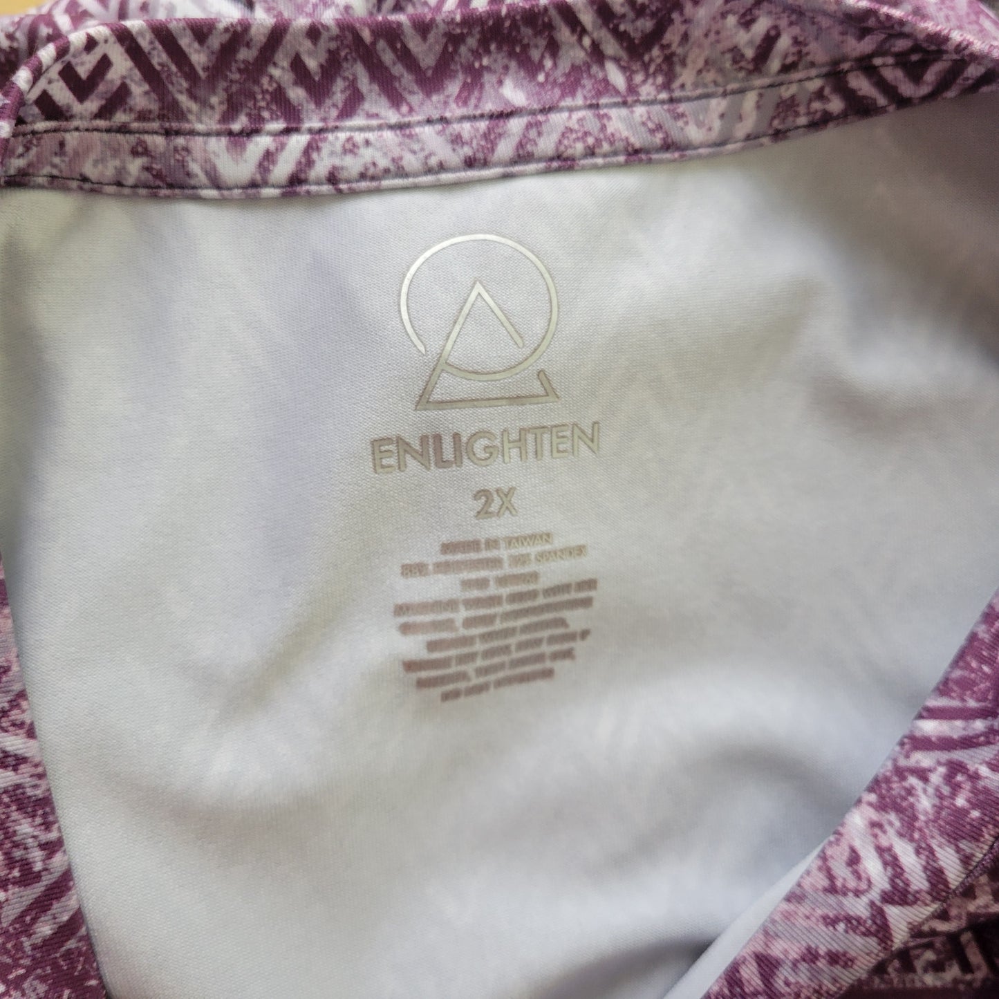 Enlighten 2X Tunic Top Purple White Geometric Long Sleeve Crew Neck GEO185E