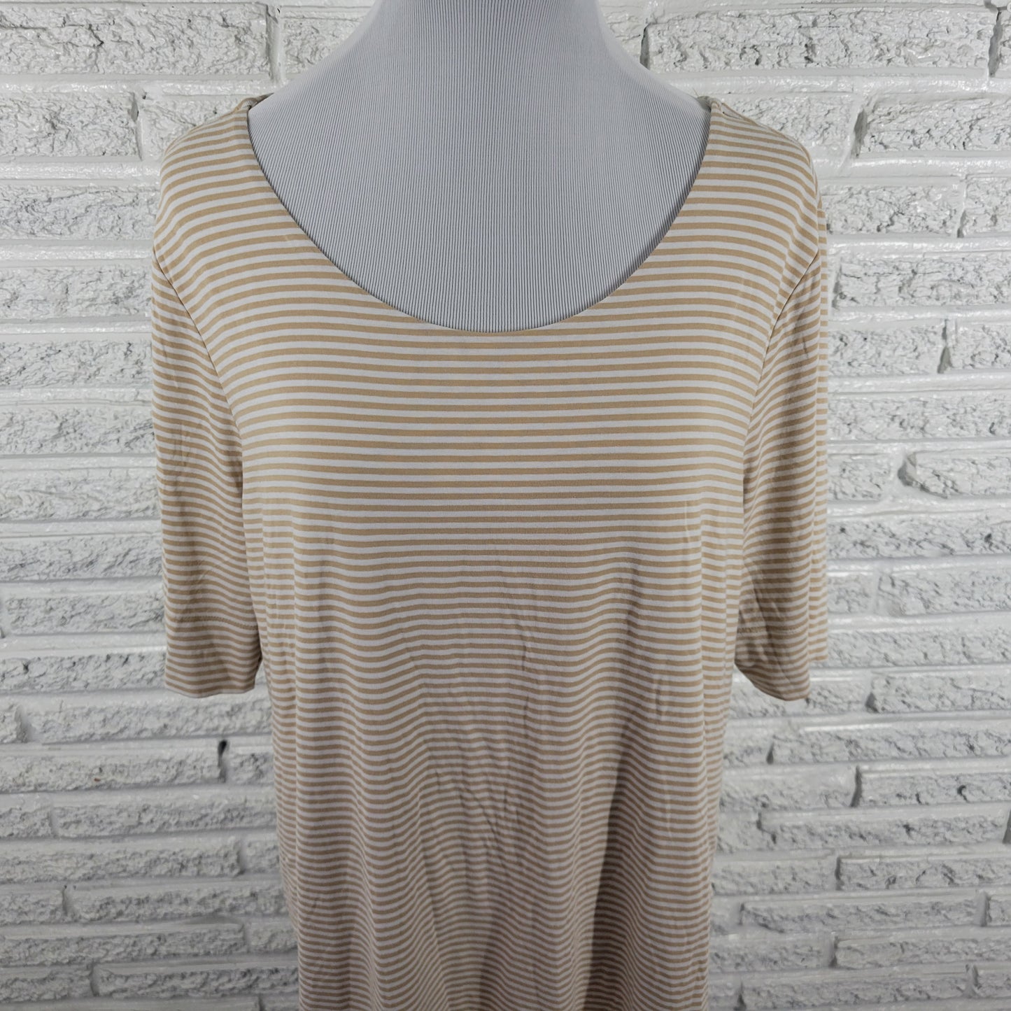 Chicos XL Beige White Striped Tee Short Sleeve Round Neck Stretch STR79XE