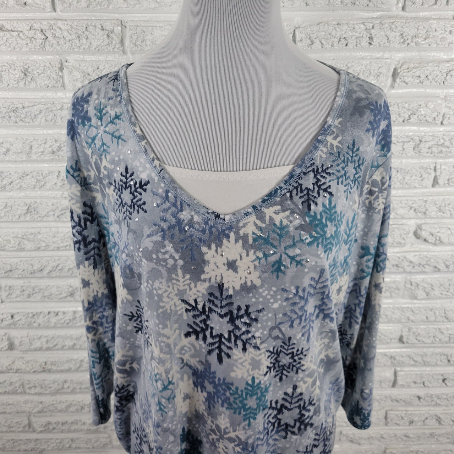 Basic Editions XXL Blue Snowflake Tee 3/4 Sleeve Square Neck Studded B10E