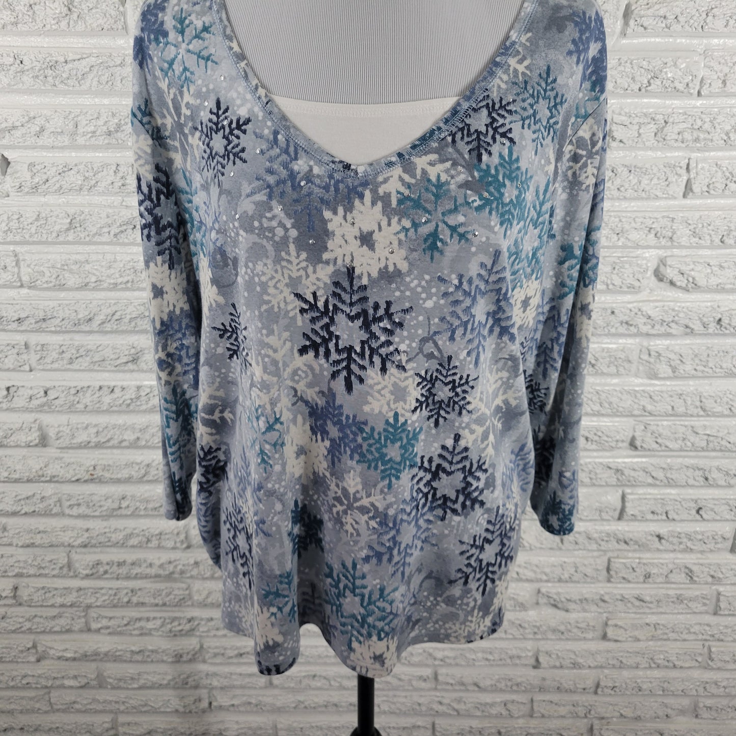 Basic Editions XXL Blue Snowflake Tee 3/4 Sleeve Square Neck Studded B10E