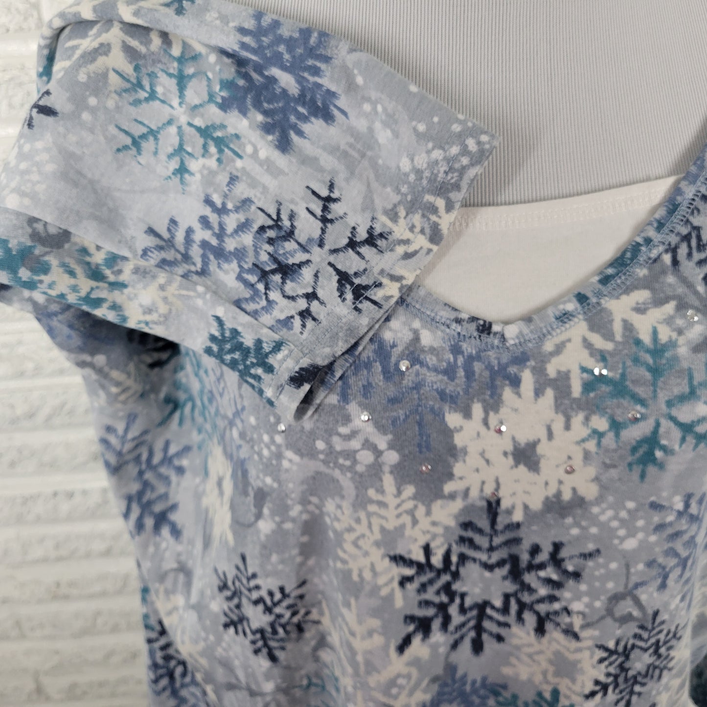 Basic Editions XXL Blue Snowflake Tee 3/4 Sleeve Square Neck Studded B10E