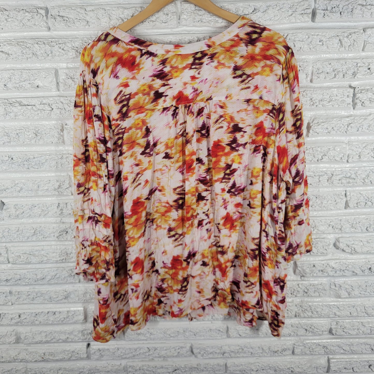 Terra & Sky 3X Orange Yellow Watercolor Top V-Neck 3/4 Sleeve Pleated WAT8E