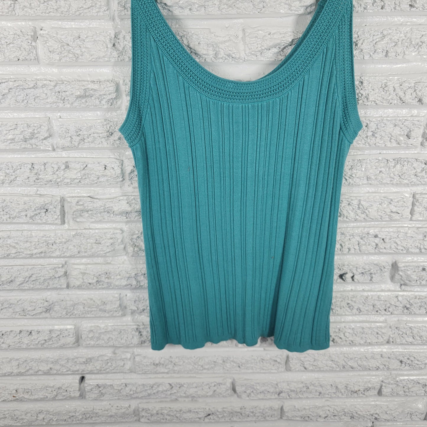 White House Black Market XL Blue Blouse Ribbed Linear Stitch Sleeveless BLU139E