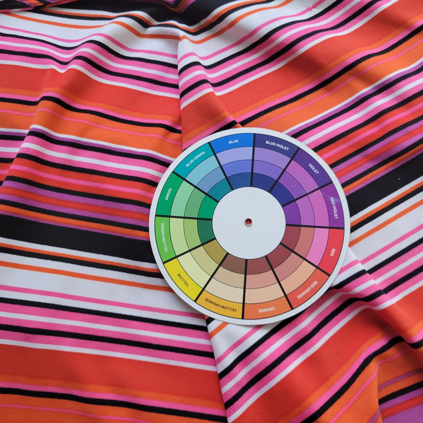 New York & Co XL Top Geometric Stripe Sleeveless V-Neck Stretch Blouse GEO42E
