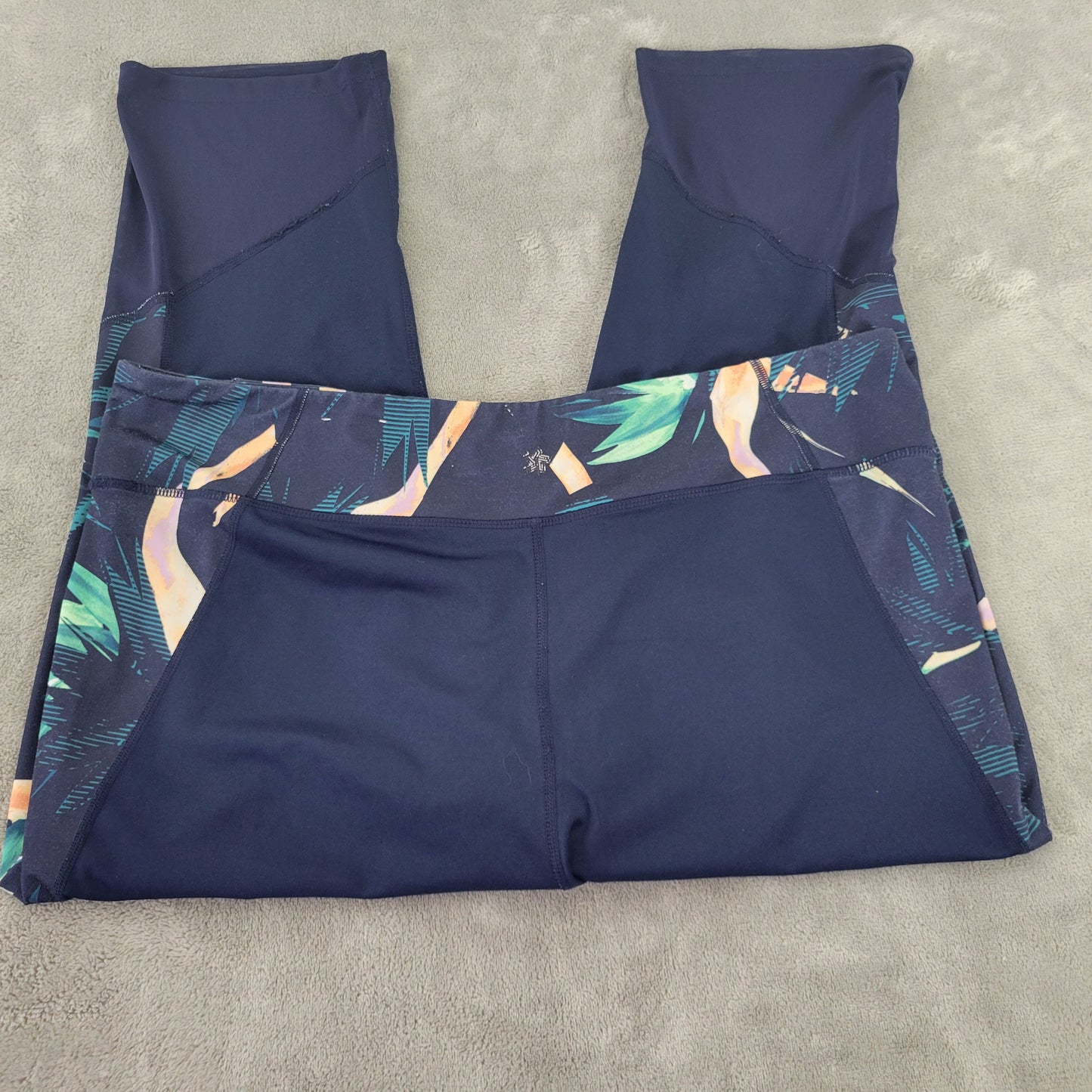 Tek Gear 1X Blue Floral DryTek Leggings Mesh Hem Elastic Waist Stretch FLO141XE