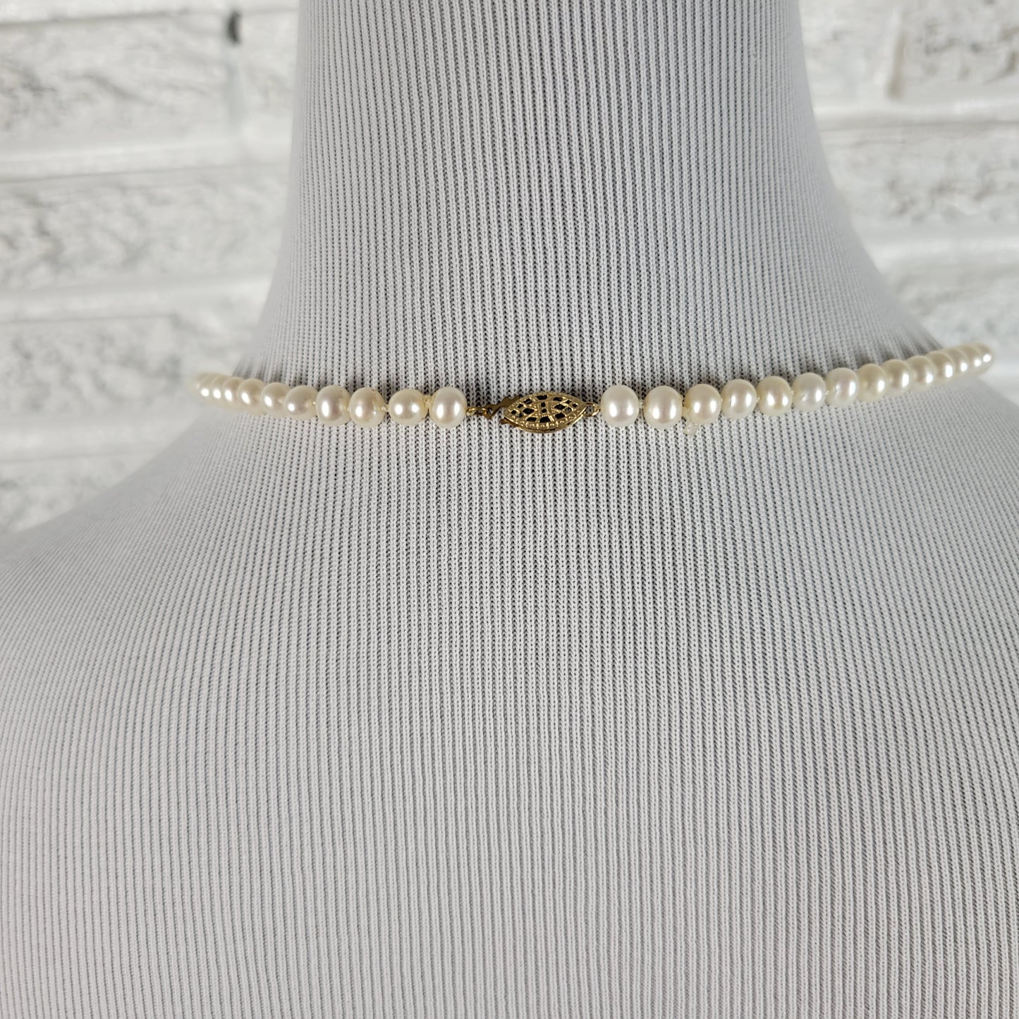 Vintage Gold Tone Filigree Clasp Faux Pearl Necklace 19" Knotted Classic N16E