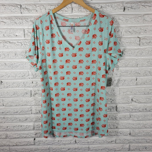 LuLaRoe Christy 2XL Tunic Top Blue Red Wolf Print V-Neck Short Sleeve NOV66E