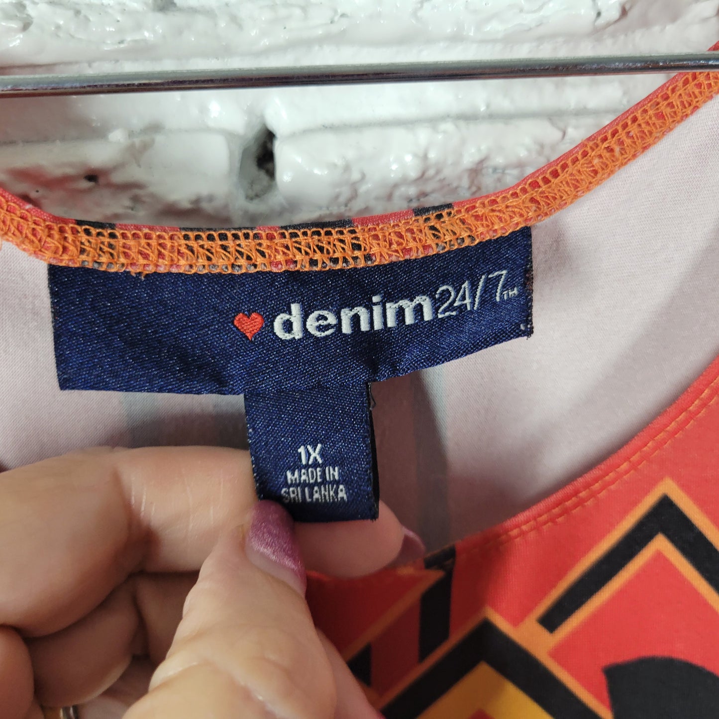 Denim 24/7 Women 1X Dress Red Orange Geometric Sleeveless Midi Stretch GEO257E