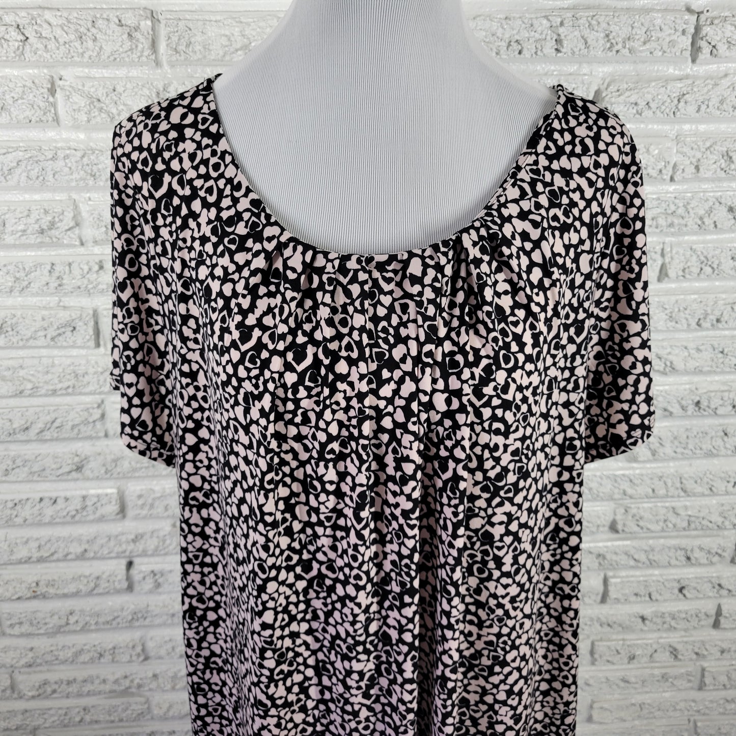 Liz Claiborne Women's Plus Size 2X Top Black Geometric Pleated Blouse GEO203E