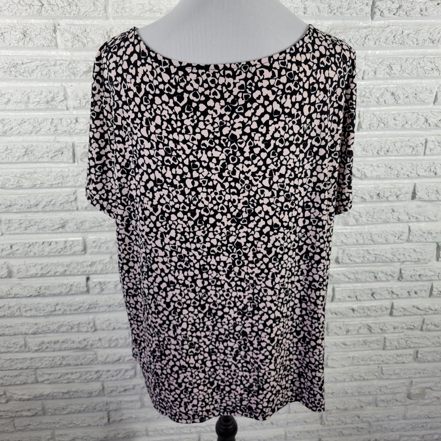 Liz Claiborne Women's Plus Size 2X Top Black Geometric Pleated Blouse GEO203E