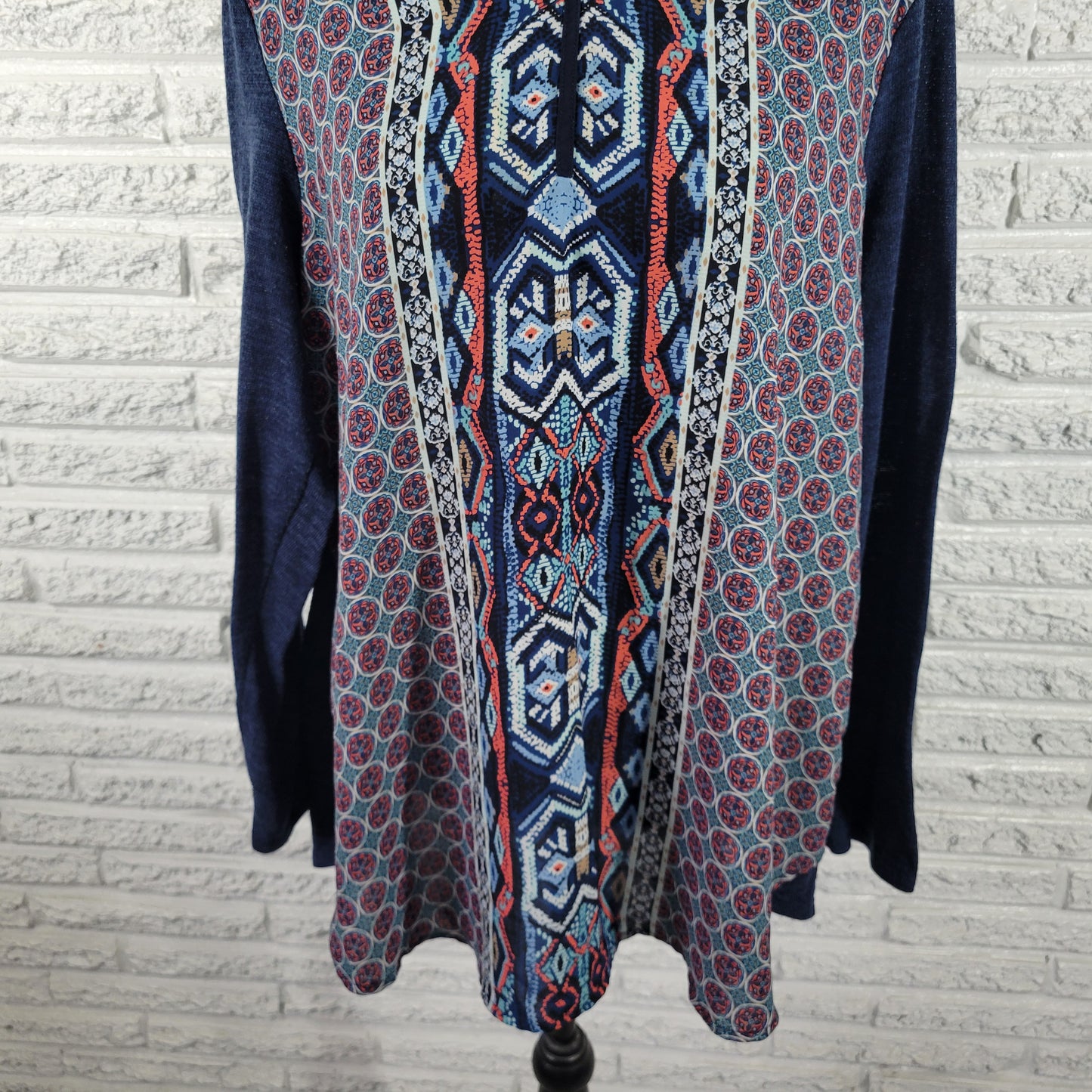 Avenue Women's 18/20 Top Blue Geometric Long Knit Sleeve V-Neck Pullover GEO284E
