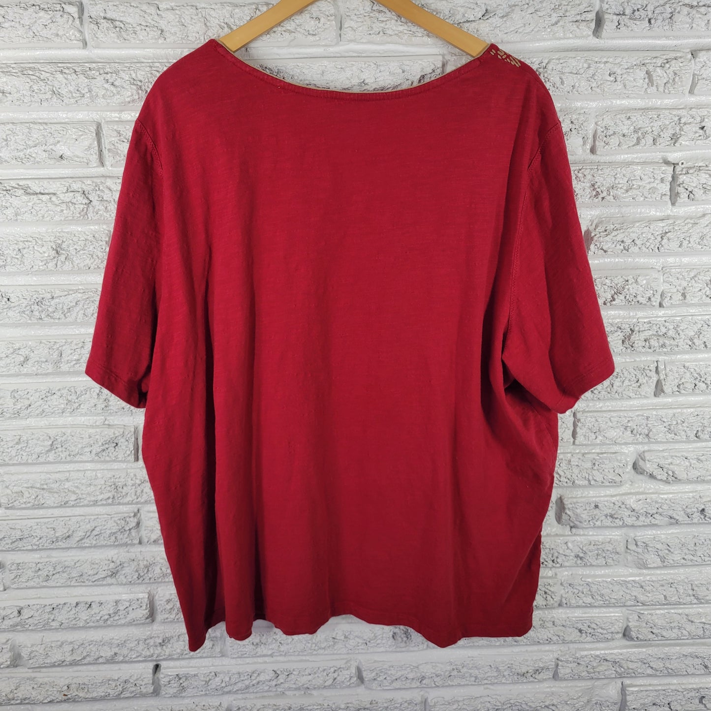 Catherines Womens 3X Tee Red Geometric V-Neck Short Sleeve 100% Cotton GEO8E