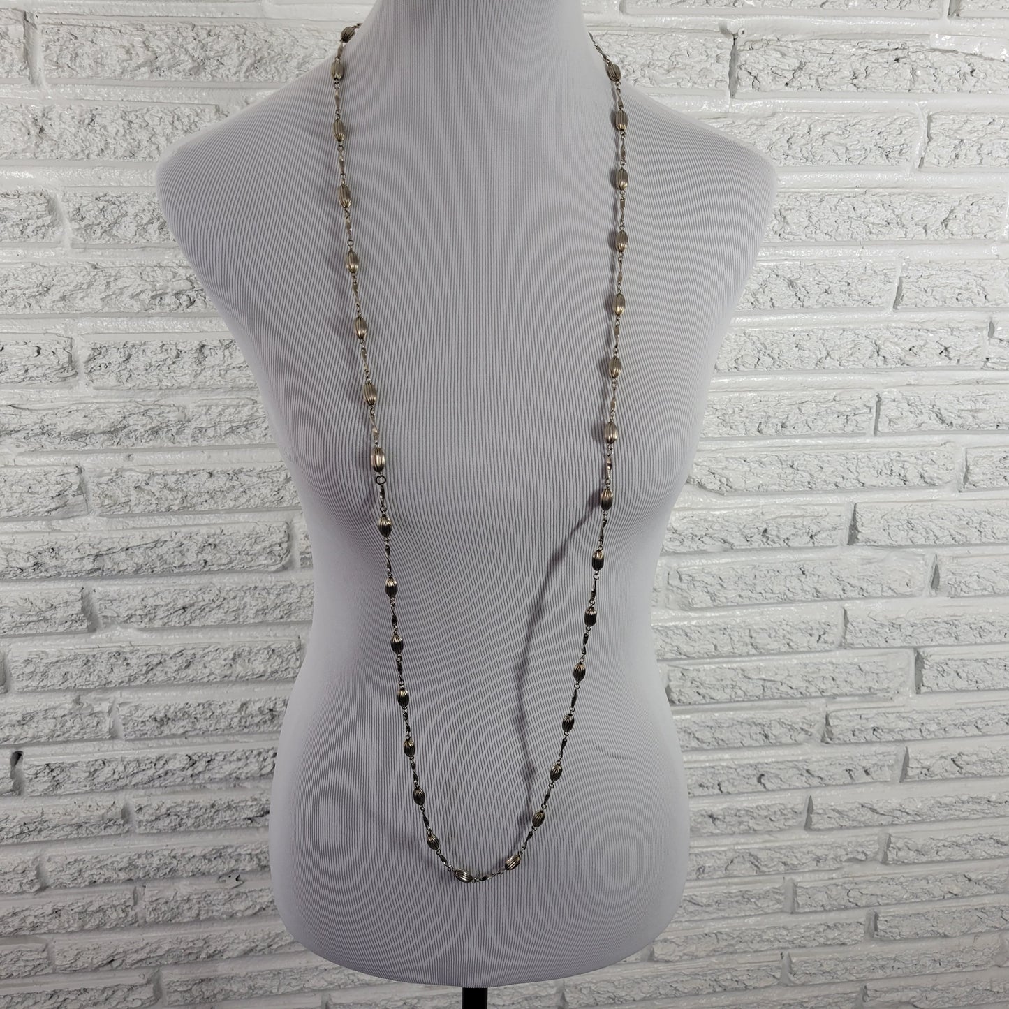 Vintage Silver Tone Ribbed Melon Bead Station Necklace 24" Mid Century N12E