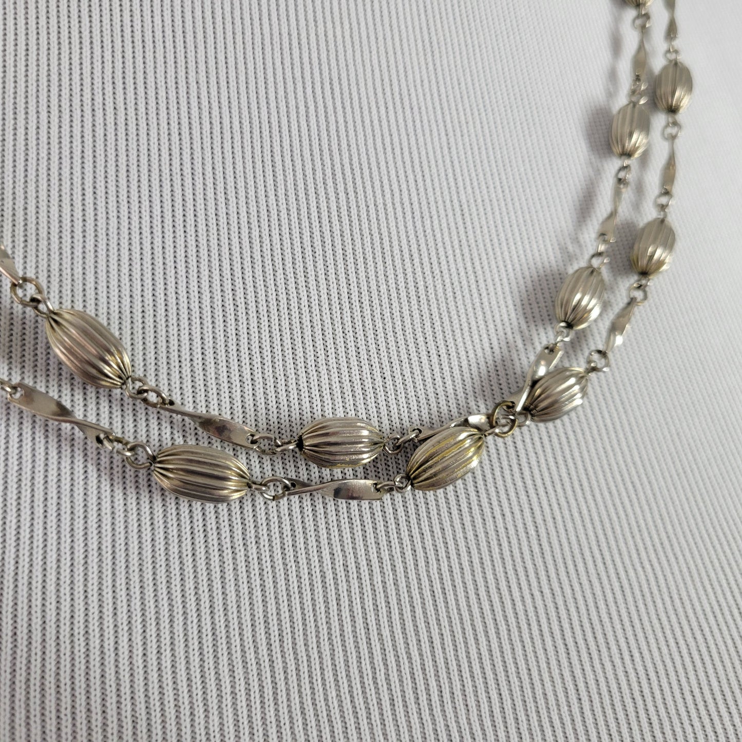 Vintage Silver Tone Ribbed Melon Bead Station Necklace 24" Mid Century N12E