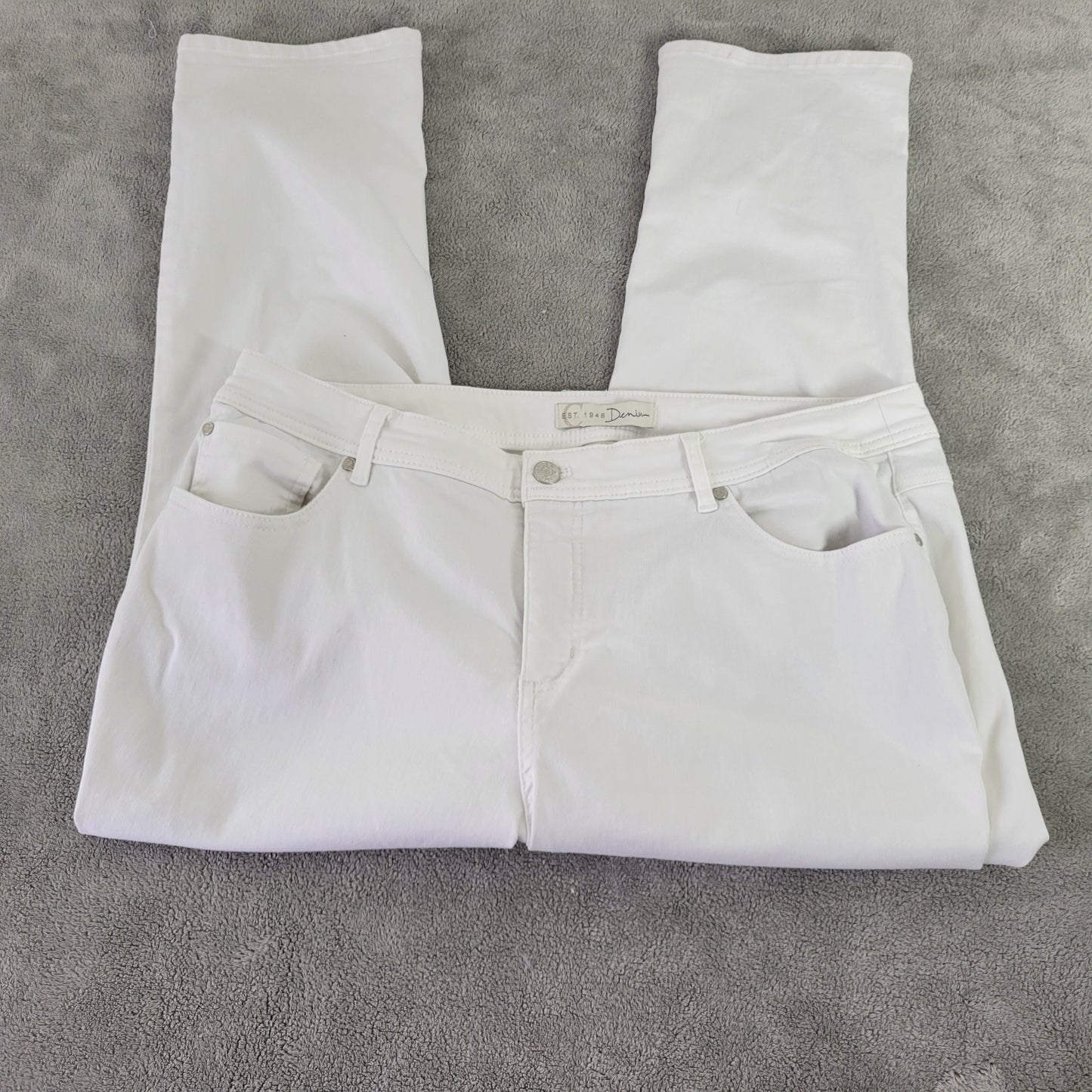 Cato Est 1946 Women's 18W White Jeans Capri High Rise Elastic Waist CAP43E