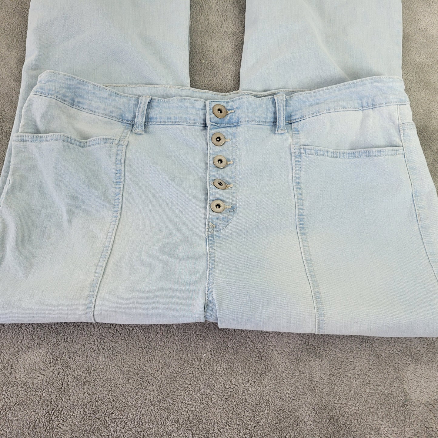 Style & Co 18 Light Blue Crop Flare Jeans Raw Hem Button Fly Stretch BOO9E