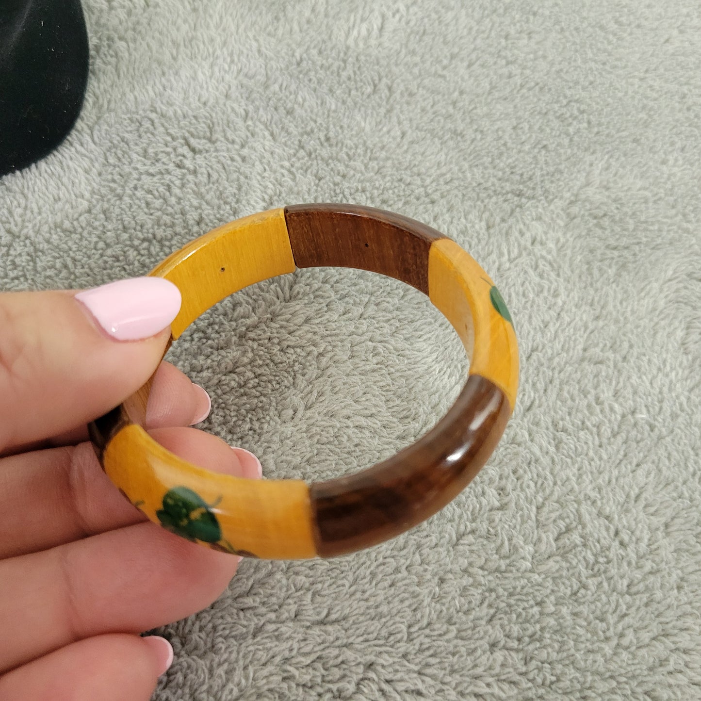 Vintage Wood Bangle Bracelet Hand Painted Floral Boho Stretch Multi-Tone B8E