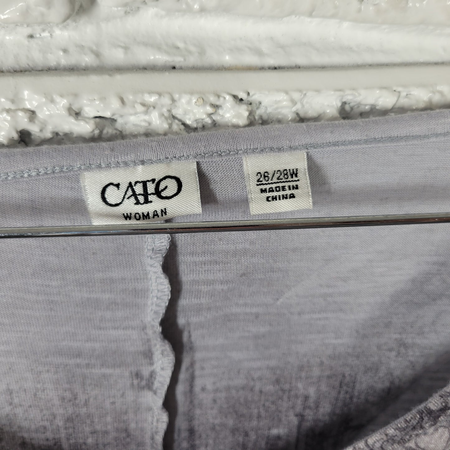 Cato Plus Size 26W 28W Blouse Gray Geometric V-Neck Batwing Sleeve Top GEO296E