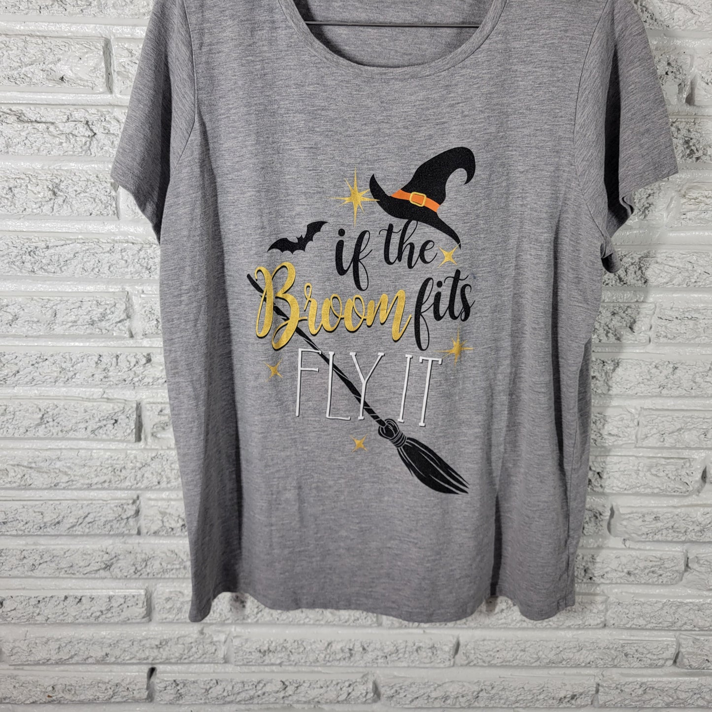 Bobbie Brooks Halloween Tee 2X Gray Crew Neck Short Sleeve Plus Size NOV120E