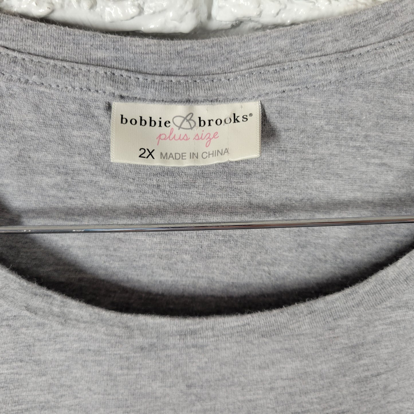 Bobbie Brooks Halloween Tee 2X Gray Crew Neck Short Sleeve Plus Size NOV120E