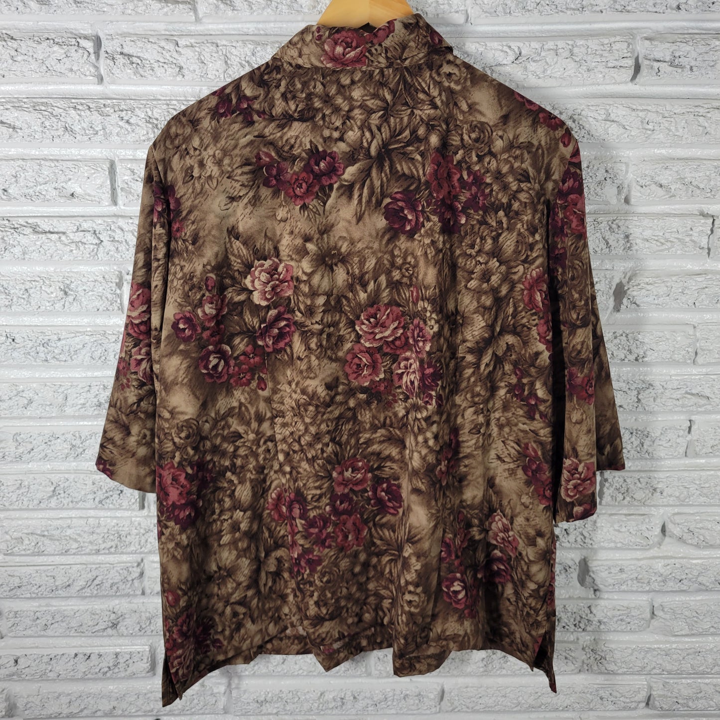 Laura Scott Women's Top 20W Brown Purple Floral Button Up Short Sleeve FLO84E