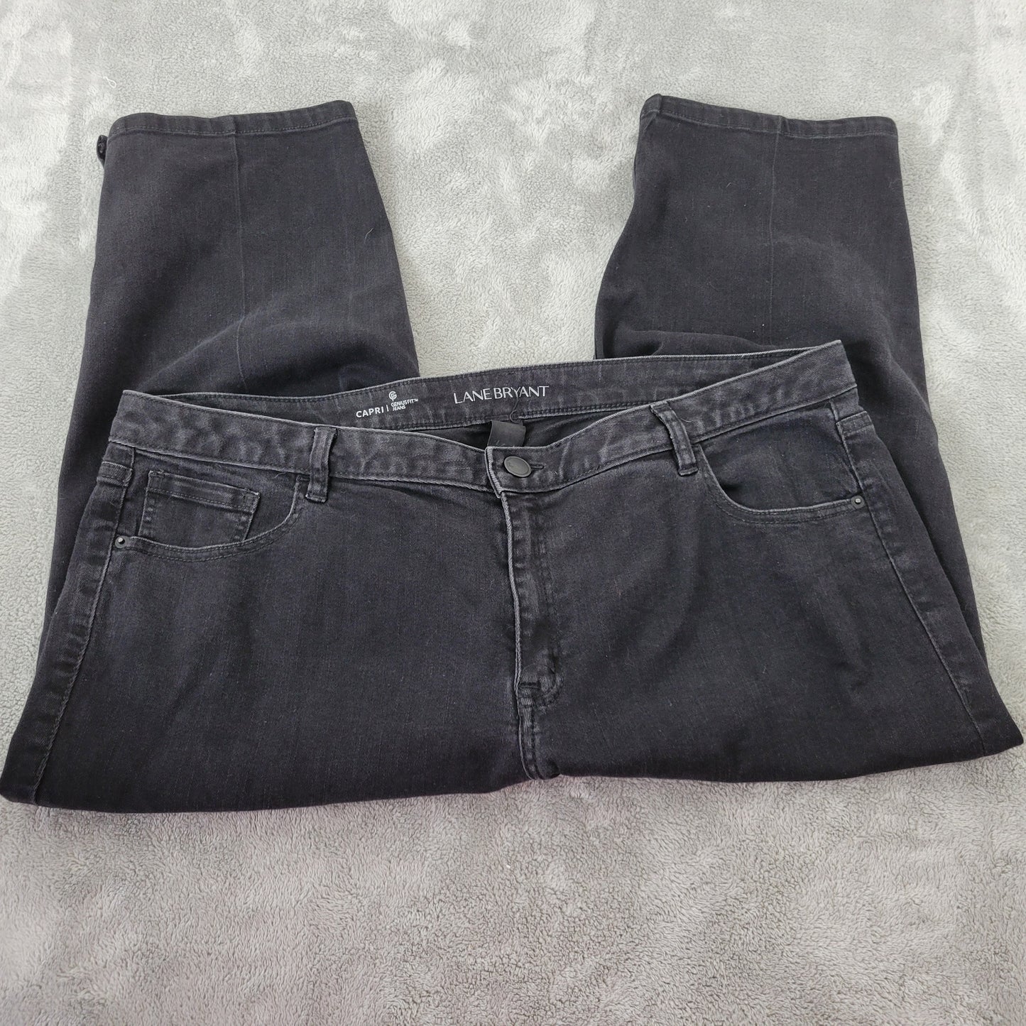 Lane Bryant Genius Fit Capri Jeans Size 20 Black Denim Stretch 5-Pocket CAP55E